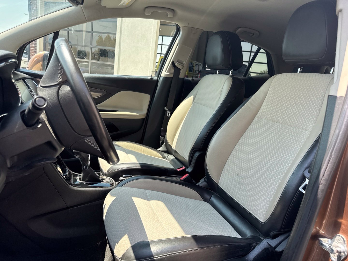 Used 2017 Buick Encore Preferred FWD image 17