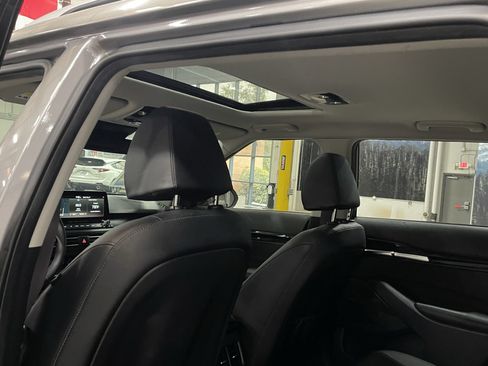 Used 2021 Kia Seltos SX w/ SX Sunroof Package AWD/4WD image 16