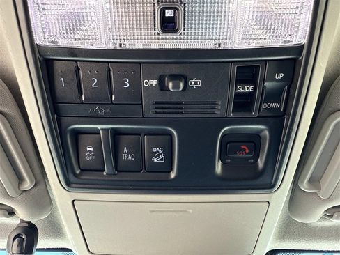 Used 2023 Toyota 4Runner 40th Anniversary SE image 24