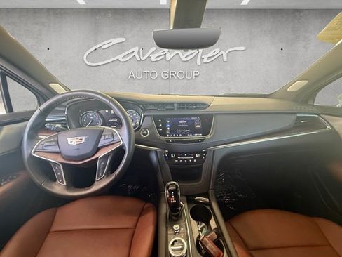 Certified 2024 Cadillac XT5 Premium Luxury w/ Technology Package FWD image 19