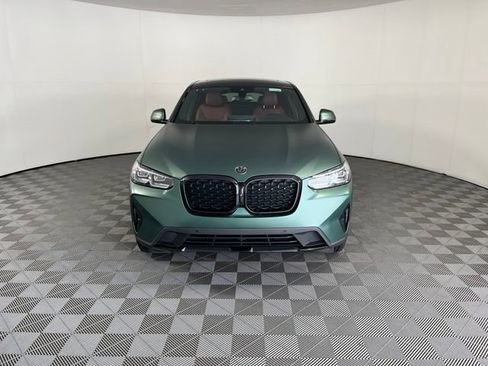 Used 2022 BMW X4 xDrive30i w/ Parking Assistance Package AWD/4WD image 2
