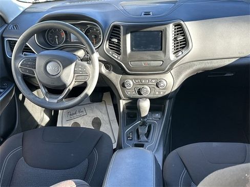 Used 2020 Jeep Cherokee Latitude image 27