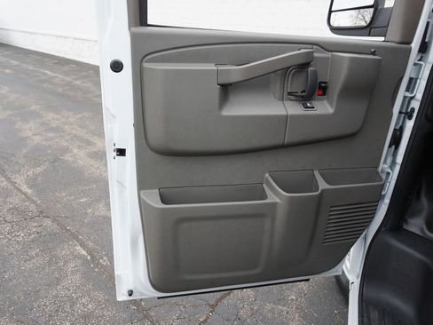 New 2026 Chevrolet Express 2500 w/ Driver Convenience Package RWD image 16