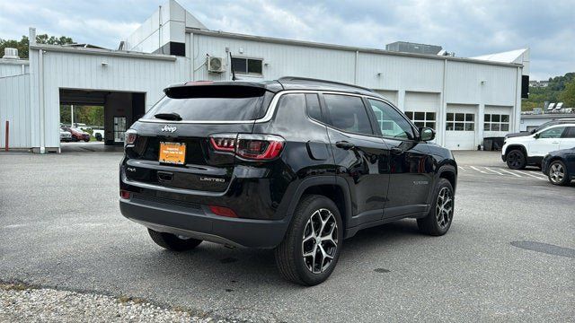 Certified 2024 Jeep Compass Limited w/ Sun and Sound Group AWD/4WD image 6