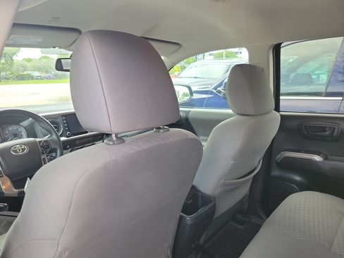 Used 2023 Toyota Tacoma SR5 RWD image 12