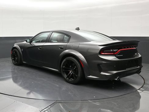 Used 2022 Dodge Charger SRT Hellcat w/ Harman/Kardon Audio Group RWD image 3