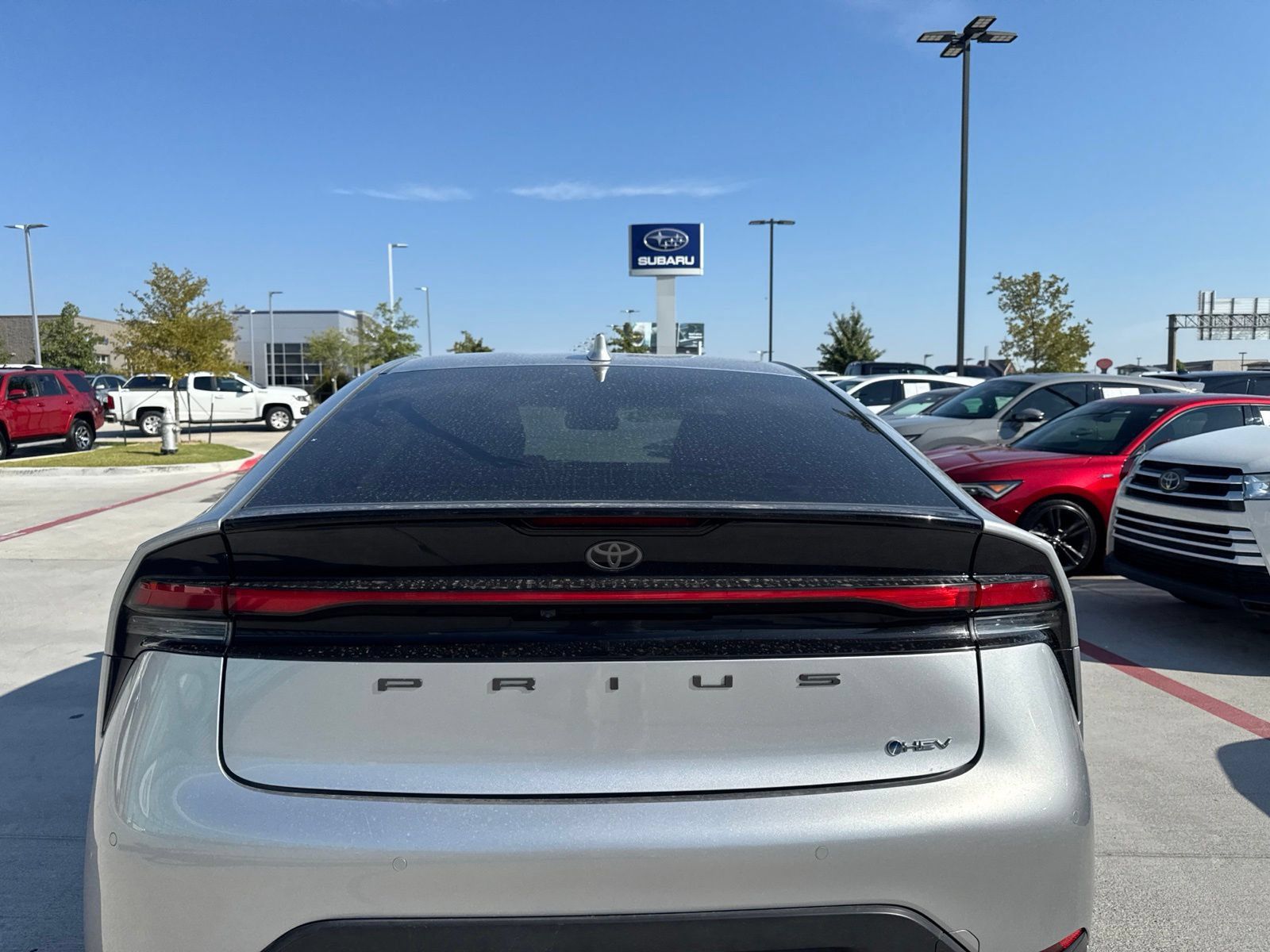 Used 2024 Toyota Prius LE FWD image 6