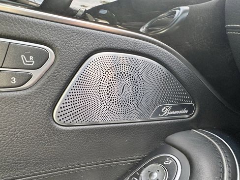 Used 2016 Mercedes-Benz S 550 4MATIC Coupe w/ Sport Package image 20