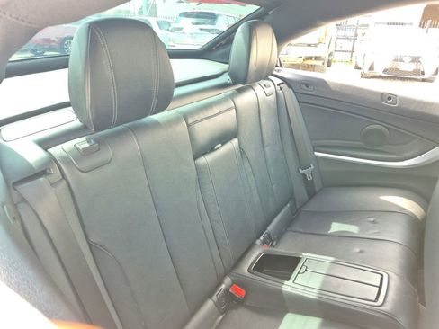 Used 2018 BMW 430i xDrive Convertible image 25