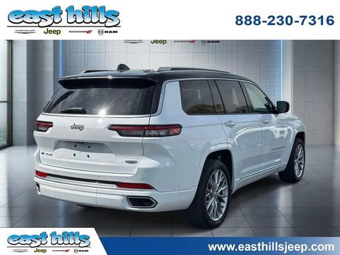 Used 2023 Jeep Grand Cherokee L Summit AWD/4WD image 3