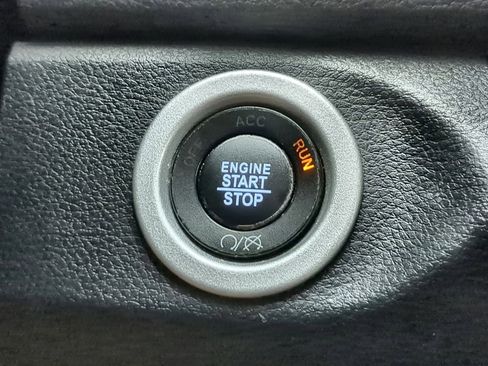 Used 2017 RAM 2500 Laramie image 17