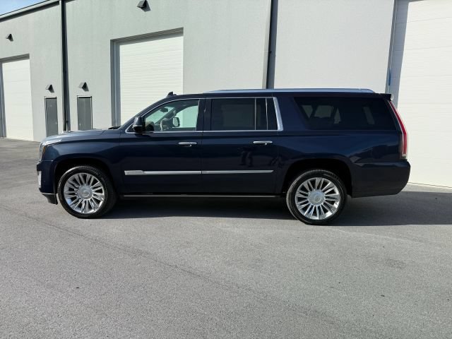 Used 2019 Cadillac Escalade ESV Platinum AWD/4WD image 4