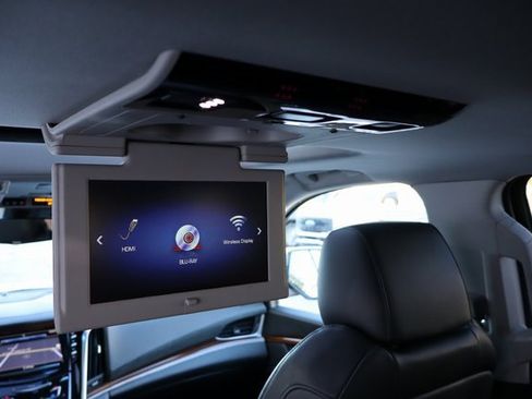 Used 2019 Cadillac Escalade Premium Luxury image 10