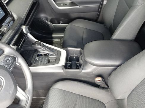 Used 2025 Toyota RAV4 LE AWD/4WD image 15