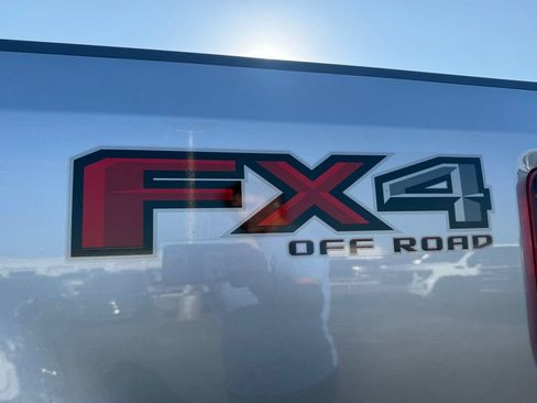 Used 2022 Ford F250 XL w/ STX Appearance Package AWD/4WD image 20
