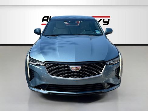 Used 2023 Cadillac CT4 Luxury RWD image 2