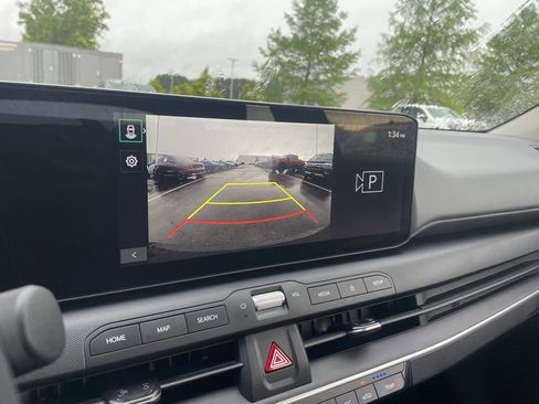 Used 2025 Kia K4 LX FWD image 16