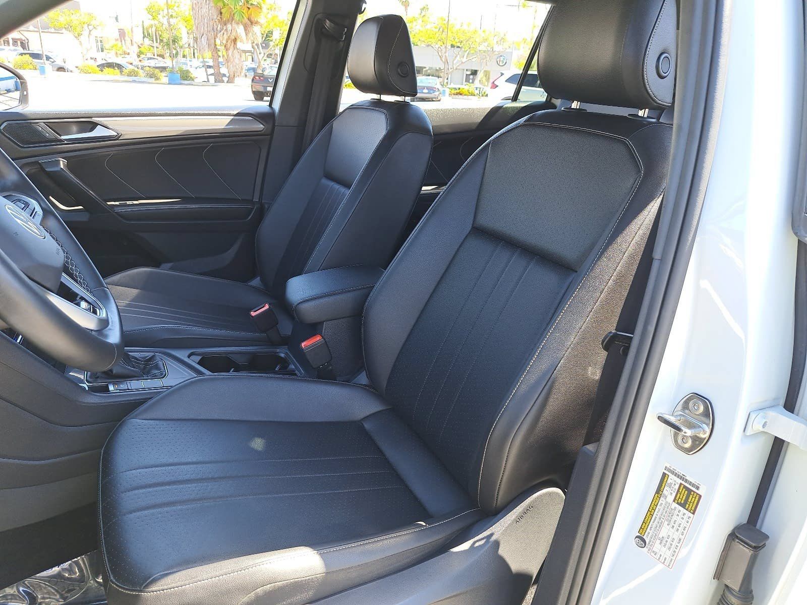 Used 2023 Volkswagen Tiguan SE R-Line FWD image 17
