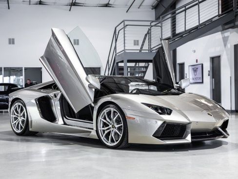 Used 2014 Lamborghini Aventador LP 700-4 AWD/4WD image 8