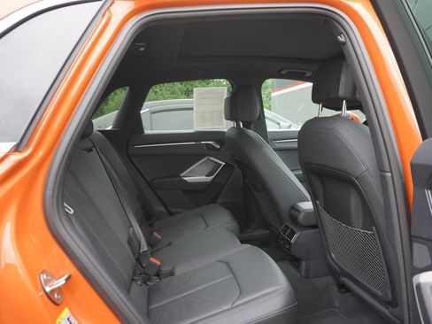 Used 2025 Audi Q3 2.0T Premium AWD/4WD image 7