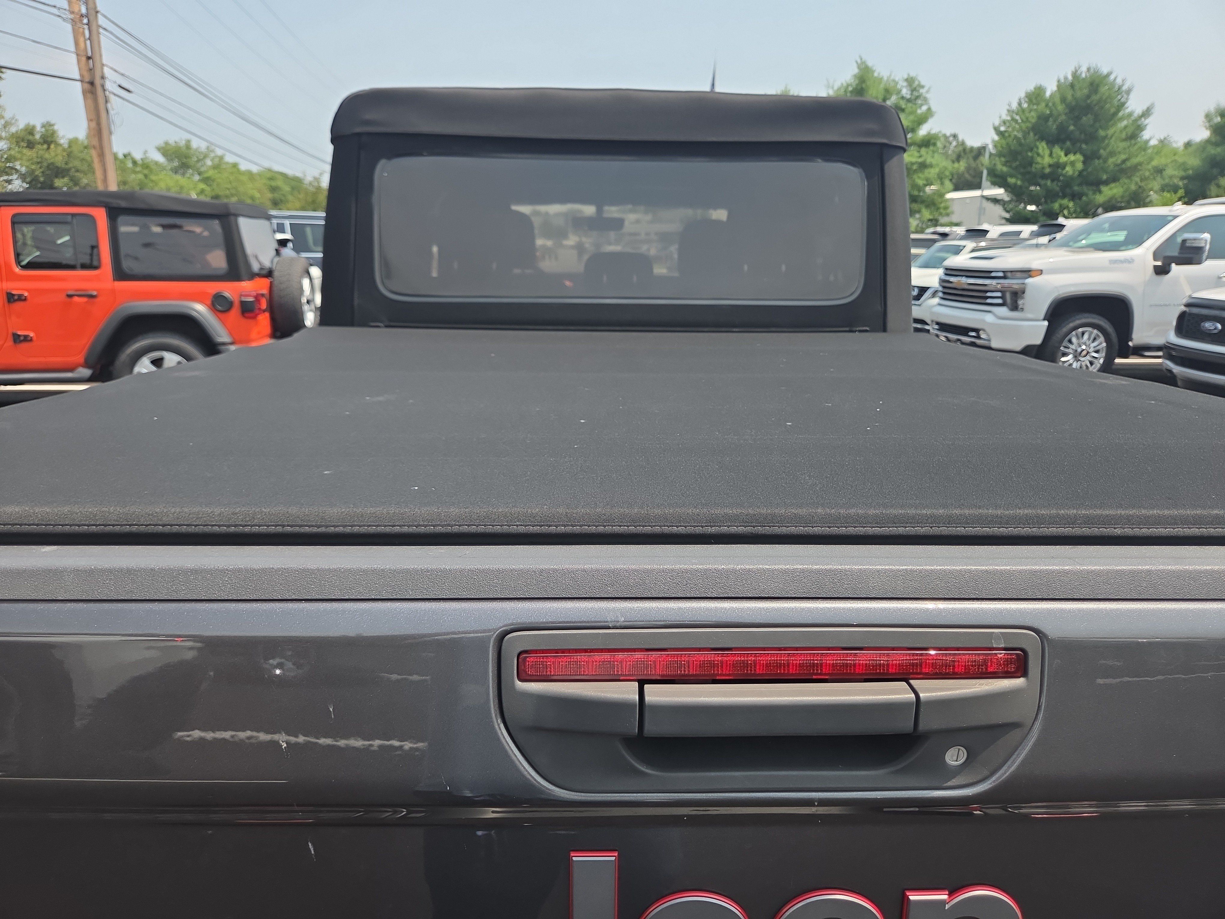 Used 2020 Jeep Gladiator Rubicon AWD/4WD image 25