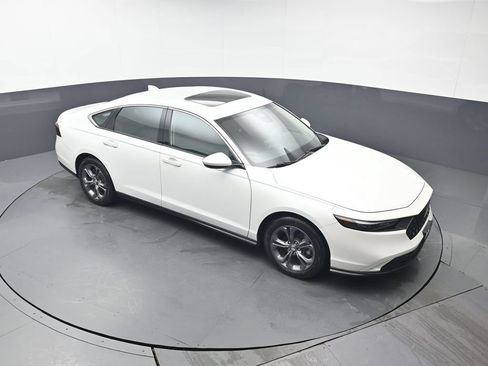 Used 2023 Honda Accord EX image 39