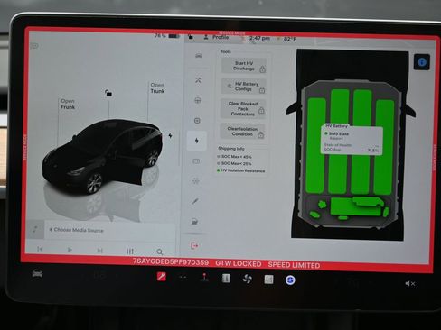 Used 2023 Tesla Model Y 2WD image 22