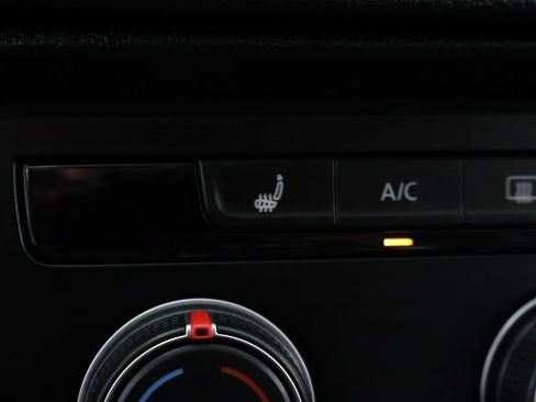 Used 2022 Volkswagen Taos SE AWD/4WD image 46
