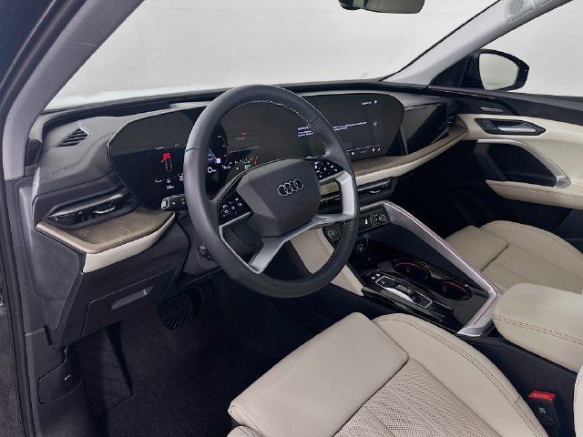 Used 2025 Audi Q5 Prestige AWD/4WD image 30