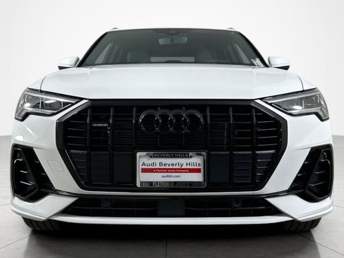 New 2025 Audi Q3 2.0T Premium image 8