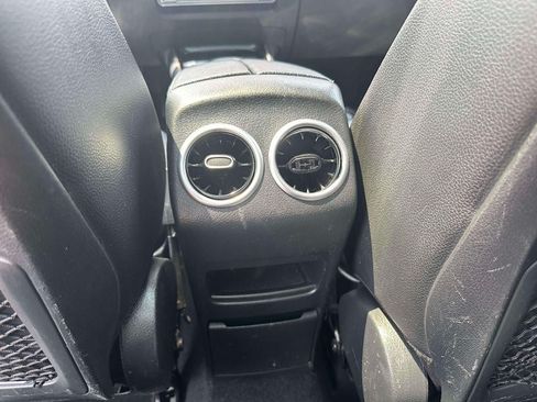 Used 2023 Mercedes-Benz GLA 250 4MATIC image 11