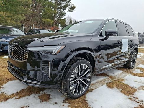 New 2026 Volvo XC90 B6 Ultra w/ Protection Package AWD/4WD image 2