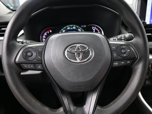 Used 2023 Toyota RAV4 XLE image 28