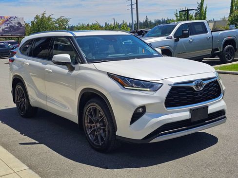 Used 2020 Toyota Highlander Platinum AWD/4WD image 7