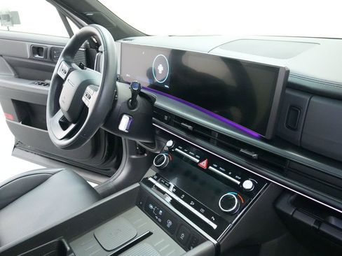 Used 2025 Hyundai Santa Fe Calligraphy image 38