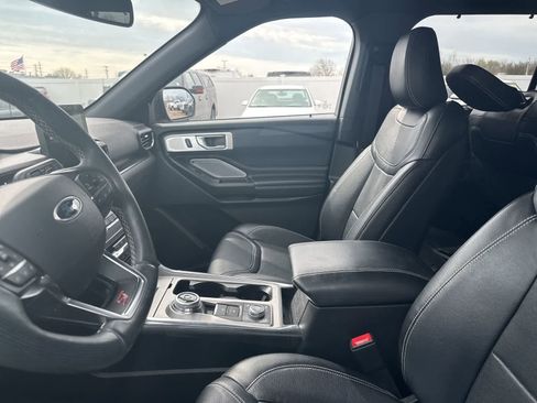 Used 2020 Ford Explorer ST w/ ST Street Pack image 29