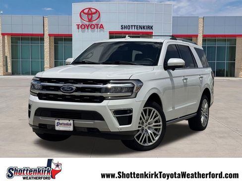 Used 2023 Ford Expedition Limited AWD/4WD image 2