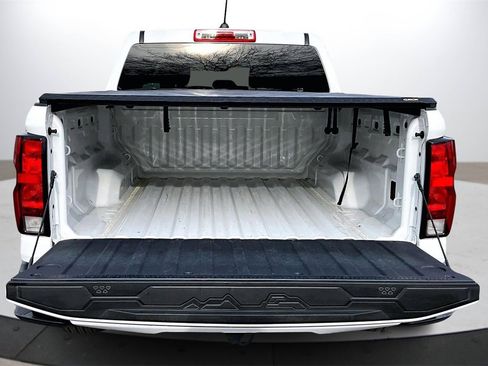 Used 2024 Chevrolet Colorado LT image 24