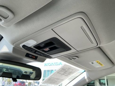 Certified 2025 Honda Accord SE image 29