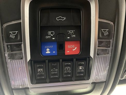 Used 2023 RAM 1500 Laramie image 12