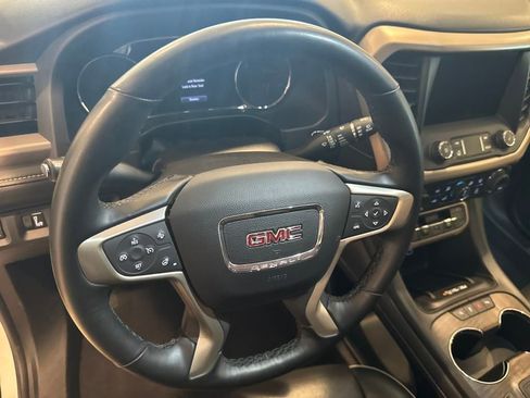 Used 2023 GMC Acadia Denali image 31