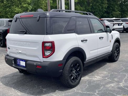 Used 2025 Ford Bronco Sport Badlands AWD/4WD image 3