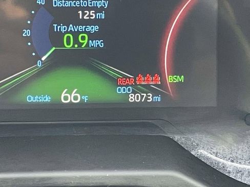 Used 2025 Toyota RAV4 XLE Premium image 38