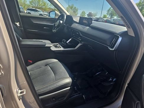 Used 2025 MAZDA CX-90 3.3 Turbo w/ Preferred Package AWD/4WD image 31