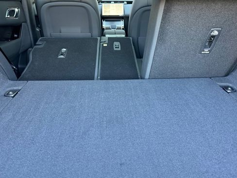 New 2026 Land Rover Range Rover Velar Dynamic SE image 27