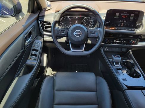 Used 2023 Nissan Rogue SL w/ SL Premium Package FWD image 18