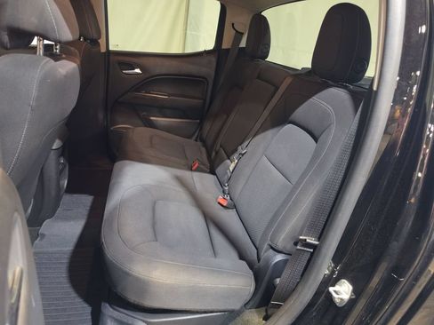 Used 2016 Chevrolet Colorado LT AWD/4WD image 23