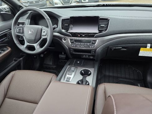 Used 2025 Honda Ridgeline RTL image 11