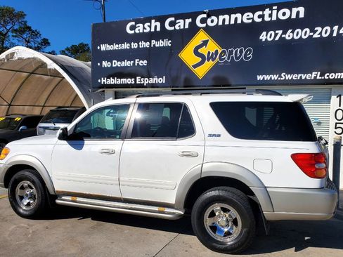Used 2004 Toyota Sequoia SR5 image 8