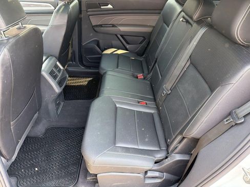 Used 2023 Volkswagen Atlas Cross Sport SE w/ Panoramic Sunroof Package AWD/4WD image 21